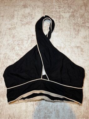 Cloud Ten Black Halter Crop Top Women’s Large